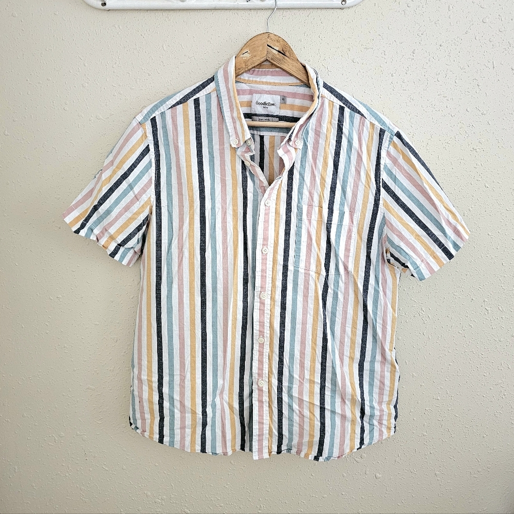 Goodfellow & Co White and Black Casual Button Down Shirt